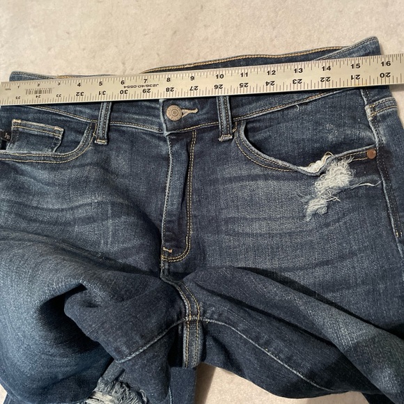 Judy Blue Jeans Womens 9 / 29 Boyfriend Fit Los Angeles Distressed Ripped Denim - Picture 8 of 13